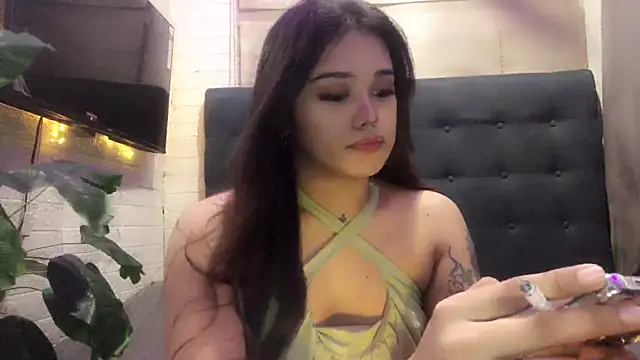 FoxxyJesa online show from May 17, 3:12 pm
