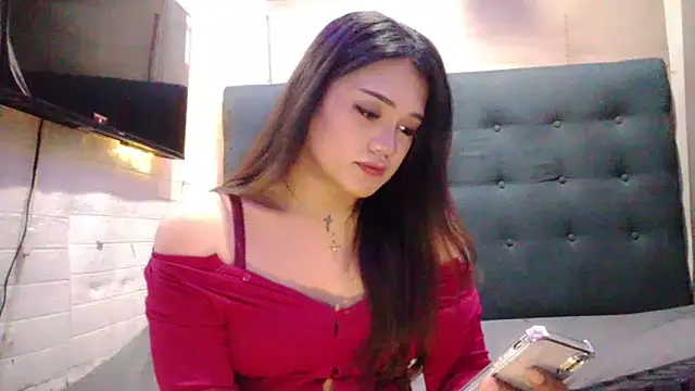 FoxxyJesa online show from May 29, 3:29 pm