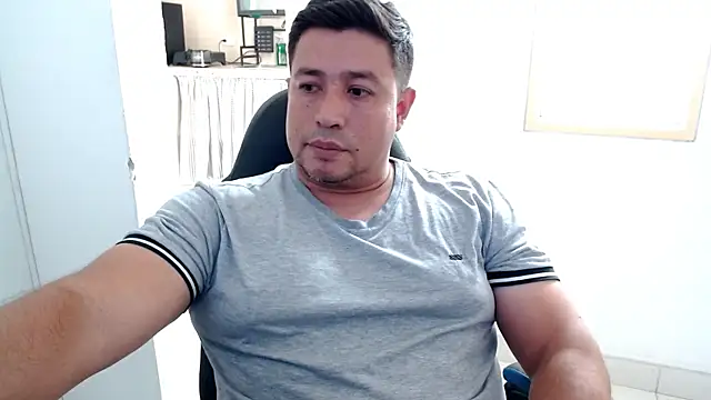 lianjuc06 online show from July 31, 2:58 pm