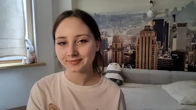 EvaSoShy online show from August 1, 8:12 am