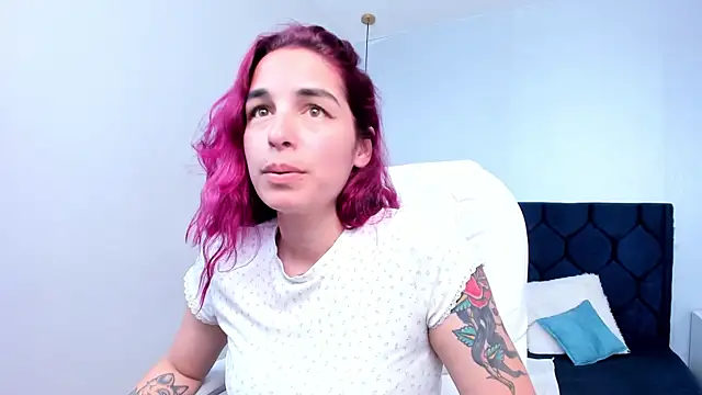 MaxineRoss online show from July 31, 6:05 pm