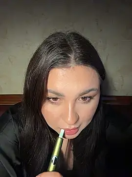 KellyNomerysx online show from August 3, 11:42 pm