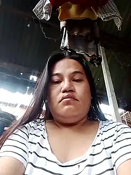 Snapshot of Andrea0414 chatting on May 23, 12:42 am Andrea0414 online show from May 23, 12:42 am