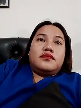 Snapshot of Andrea0414 chatting on February 27, 5:18 am Andrea0414 online show from February 27, 5:18 am