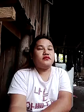 Snapshot of Andrea0414 chatting on March 13, 11:27 pm Andrea0414 online show from March 13, 11:27 pm