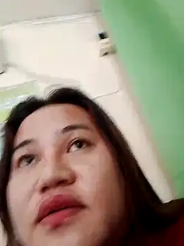 Snapshot of Andrea0414 chatting on February 26, 4:41 am Andrea0414 online show from February 26, 4:41 am