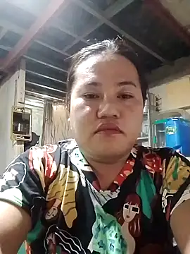 Snapshot of Andrea0414 chatting on February 7, 5:52 am Andrea0414 online show from February 7, 5:52 am