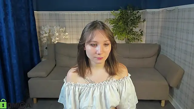 Mia Ramsey online show from August 6, 9:37 am