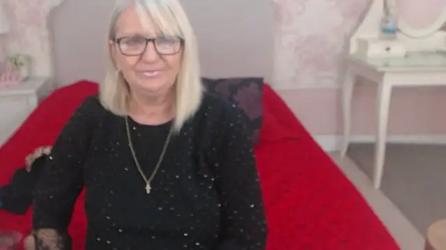 Snapshot of LadyAlana chatting on June 11, 9:56 pm LadyAlana online show from June 11, 9:56 pm