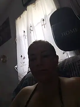 AlexandraLove888 online show from August 6, 6:41 am