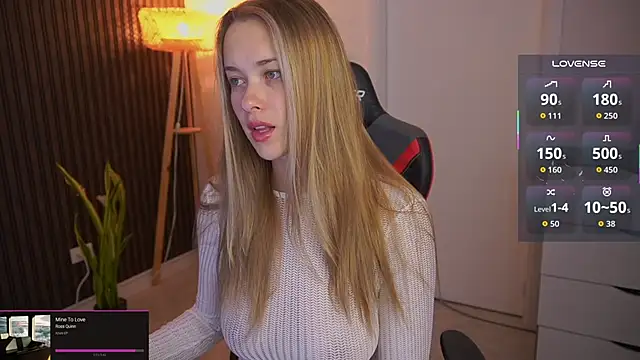 DanikaDillan online show from March 27, 12:41 am