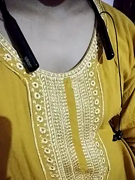 Pooja kumari 001 online show from July 31, 4:37 pm
