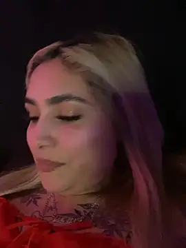 rubiaaqueen online show from August 7, 3:01 am