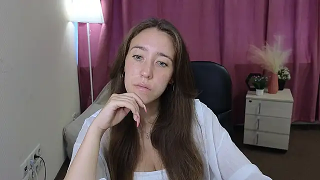 EdithBallesterous online show from August 2, 5:06 am