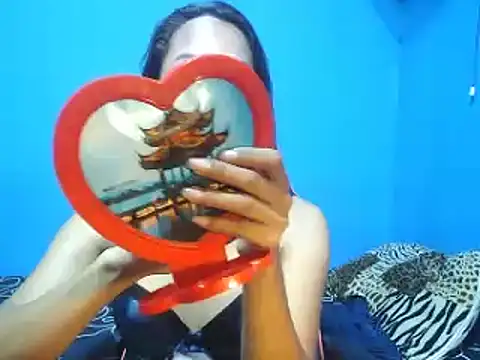Snapshot of venustheg0ddess chatting on February 18, 12:26 am venustheg0ddess online show from February 18, 12:26 am