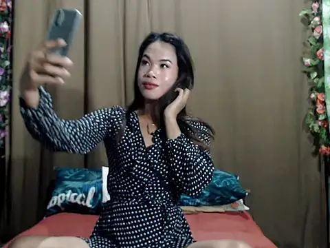 Snapshot of venustheg0ddess chatting on October 2, 2:15 am venustheg0ddess online show from October 2, 2:15 am