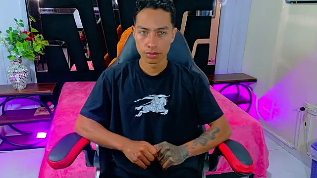 Lil Brownn online show from August 4, 12:42 pm