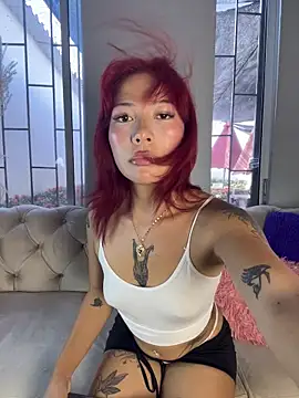 edenivy  online show from August 2, 7:44 pm