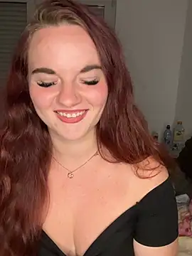 SecretSarah69 online show from August 2, 1:31 pm