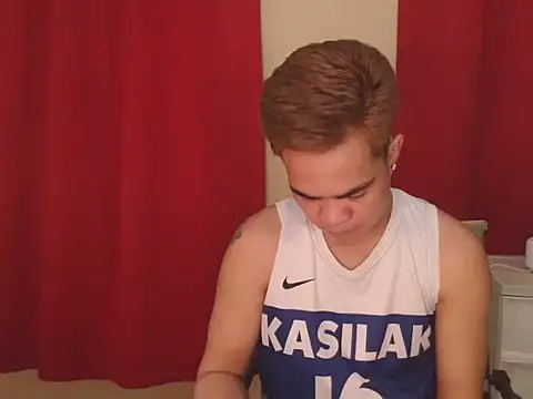 Snapshot of mike_jm chatting on October 8, 7:10 am mike jm online show from October 8, 7:10 am