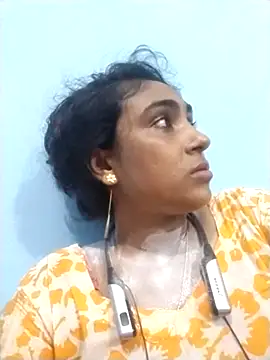 nila-23 online show from August 3, 3:40 pm