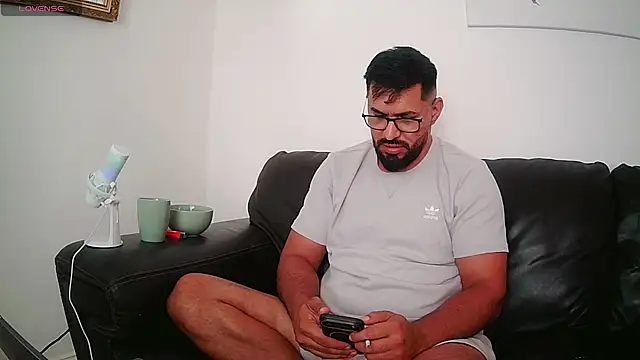 flupu1 online show from August 4, 11:26 am