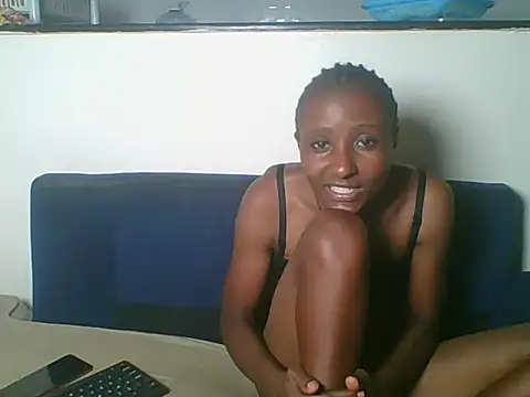 Petitesecret online show from August 3, 10:25 pm