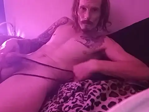 Wildfreakxxwolf online show from August 3, 9:04 am