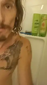 Wildfreakxxwolf online show from August 6, 3:23 am