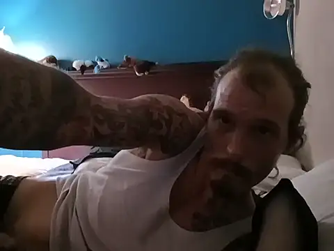 Wildfreakxxwolf online show from August 3, 12:19 am