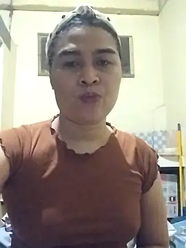 darmea online show from February 17, 3:42 pm