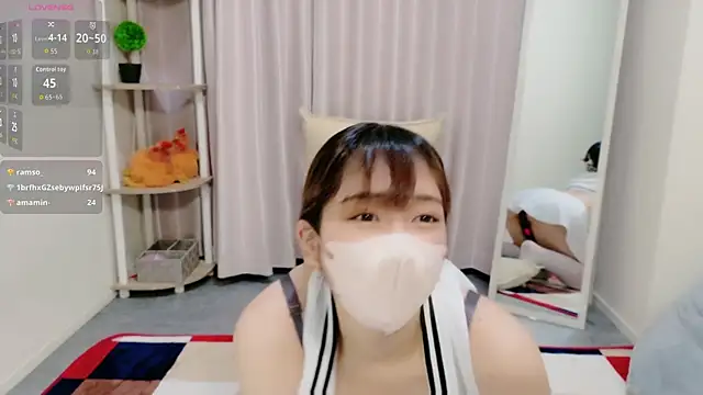 moeka- online show from August 5, 10:09 am
