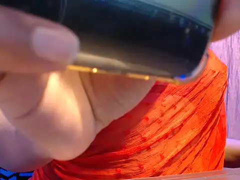 naughty stripqueen online show from April 18, 7:07 pm