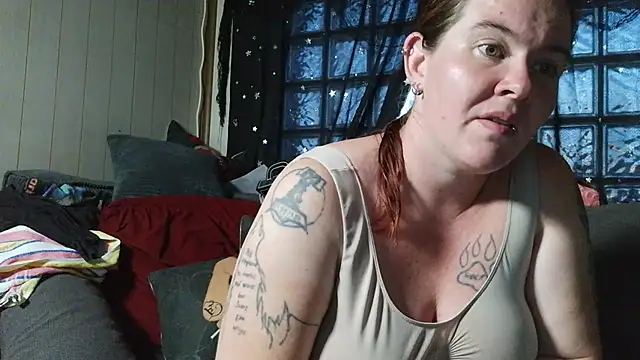 HeisesRotkaeppchen online show from August 4, 6:56 pm