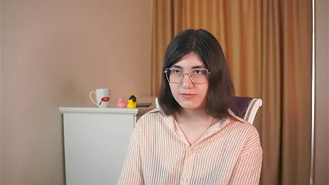 NeryBurkey online show from August 7, 7:58 am