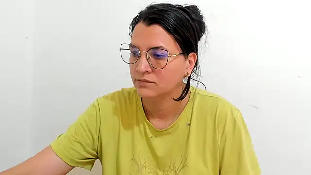 Snapshot of MARILYN_GARCIA chatting on September 17, 4:20 pm MARILYN GARCIA online show from September 17, 4:20 pm