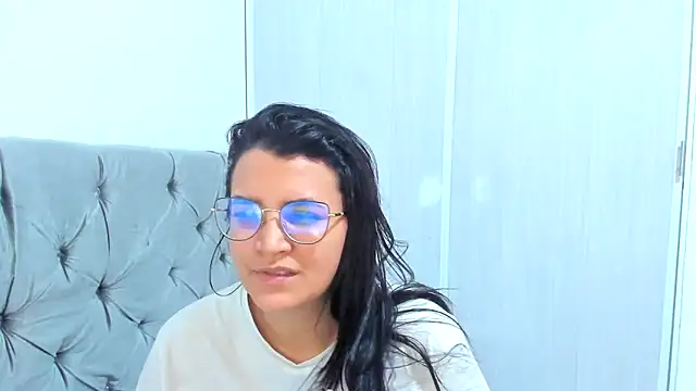 Snapshot of MARILYN_GARCIA chatting on January 21, 5:51 pm MARILYN GARCIA online show from January 21, 5:51 pm