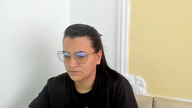 Snapshot of MARILYN_GARCIA chatting on February 6, 3:52 pm MARILYN GARCIA online show from February 6, 3:52 pm