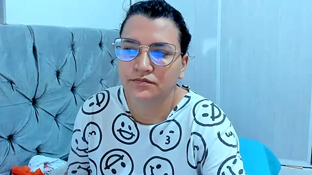 Snapshot of MARILYN_GARCIA chatting on January 15, 2:56 pm MARILYN GARCIA online show from January 15, 2:56 pm