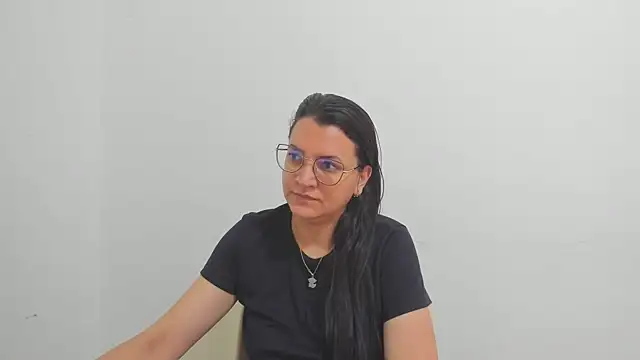 Snapshot of MARILYN_GARCIA chatting on October 2, 2:42 pm MARILYN GARCIA online show from October 2, 2:42 pm