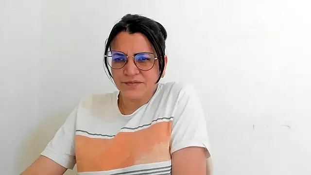 Snapshot of MARILYN_GARCIA chatting on September 8, 3:55 pm MARILYN GARCIA online show from September 8, 3:55 pm