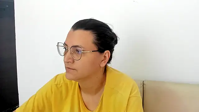 Snapshot of MARILYN_GARCIA chatting on February 21, 4:05 pm MARILYN GARCIA online show from February 21, 4:05 pm