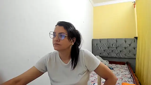 Snapshot of MARILYN_GARCIA chatting on September 27, 10:49 pm MARILYN GARCIA online show from September 27, 10:49 pm