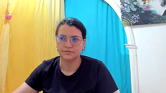 MARILYN GARCIA online show from July 18, 12:58 pm