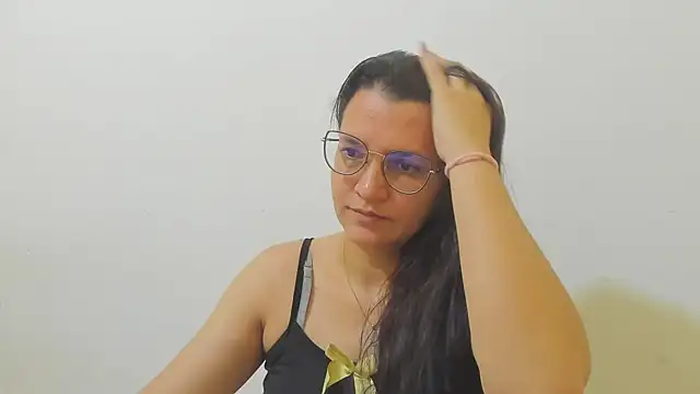 MARILYN GARCIA online show from October 27, 12:50 pm