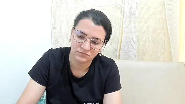 MARILYN GARCIA online show from February 21, 4:31 pm