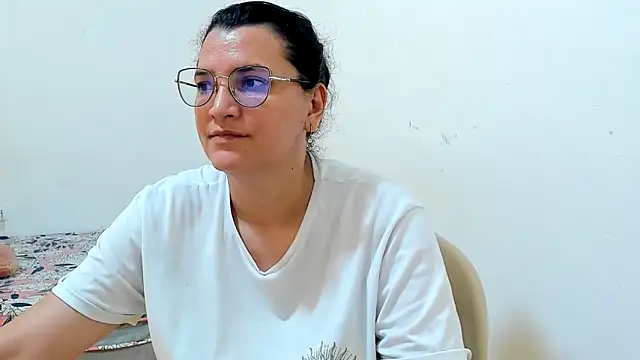 MARILYN GARCIA online show from June 10, 7:59 pm