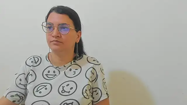 MARILYN GARCIA online show from December 22, 6:30 pm