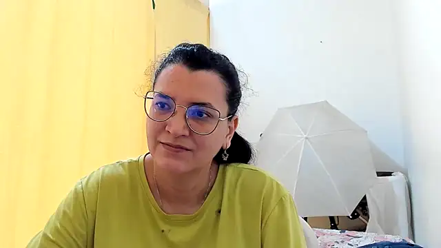 MARILYN GARCIA online show from May 31, 3:51 pm