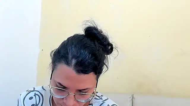 MARILYN GARCIA online show from March 31, 5:59 pm